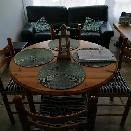 Julie's Apartment *